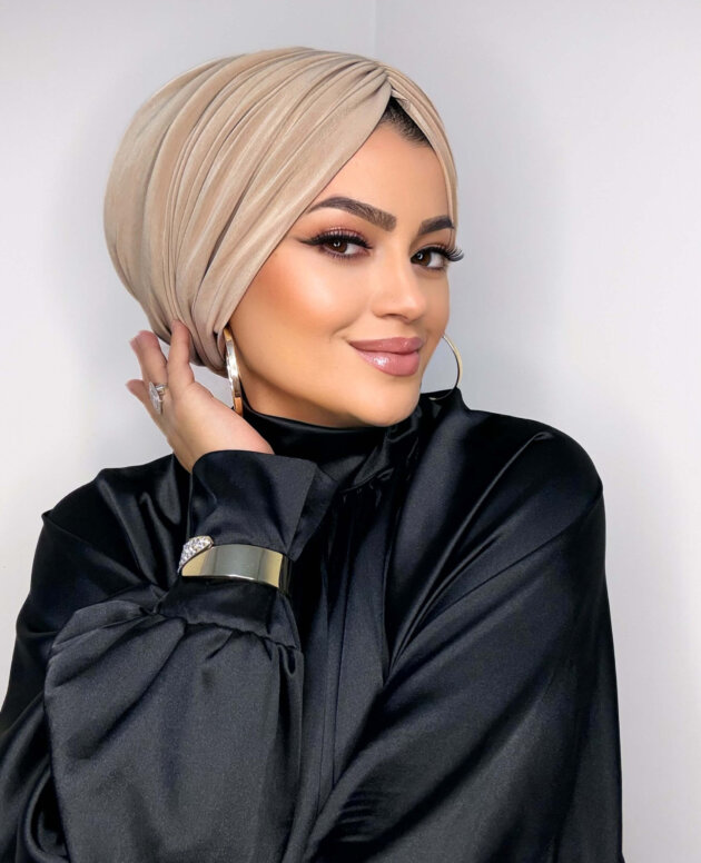 bej-dolgulu-drapeli-bone-dis-tesettur-