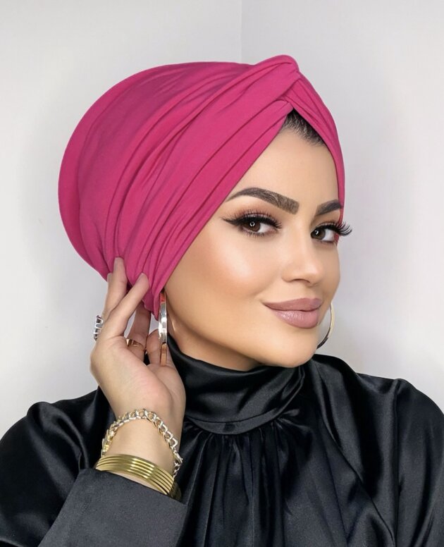 Koyu pembe Dolgulu Düğüm Bone