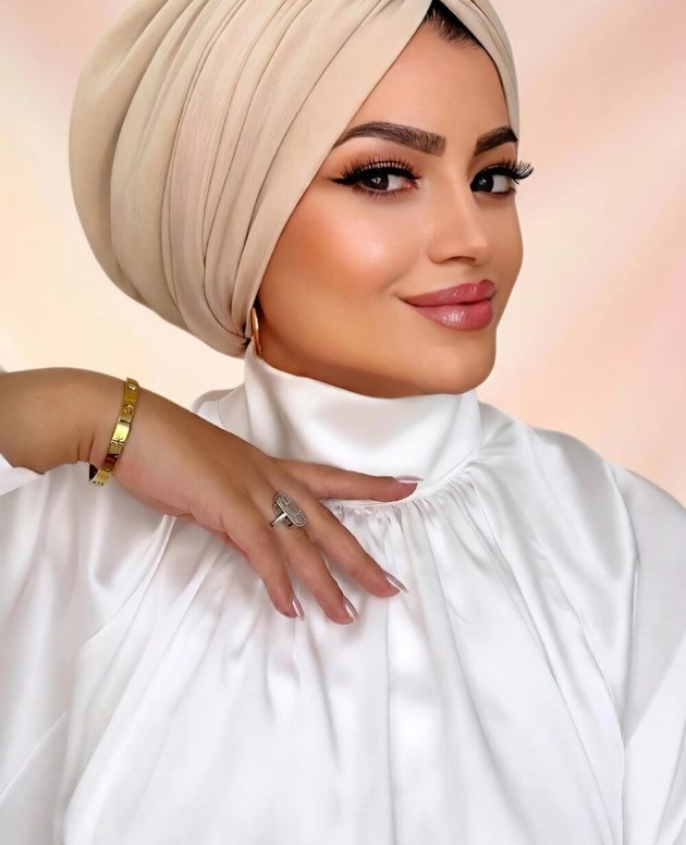 Krem dolgulu düğüm bone, içi astarlı kaymaz şık bone modeli