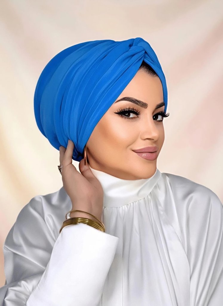 Mavi dolgulu düğümlü bone şık drapeli tasarım kaymaz astarlı tesettür bone modeli