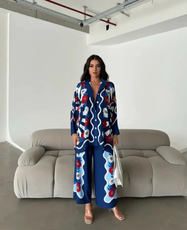 Moda Nurhan günlük şıklığı tamamlayan klasik bayan takım