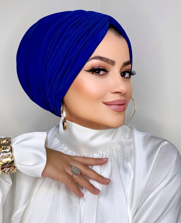 saks-mavisi-dolgulu-drapeli-bone-dis-tesettur-