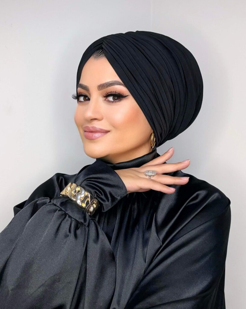 siyah-dolgulu-drapeli-bone-dis-tesettur-