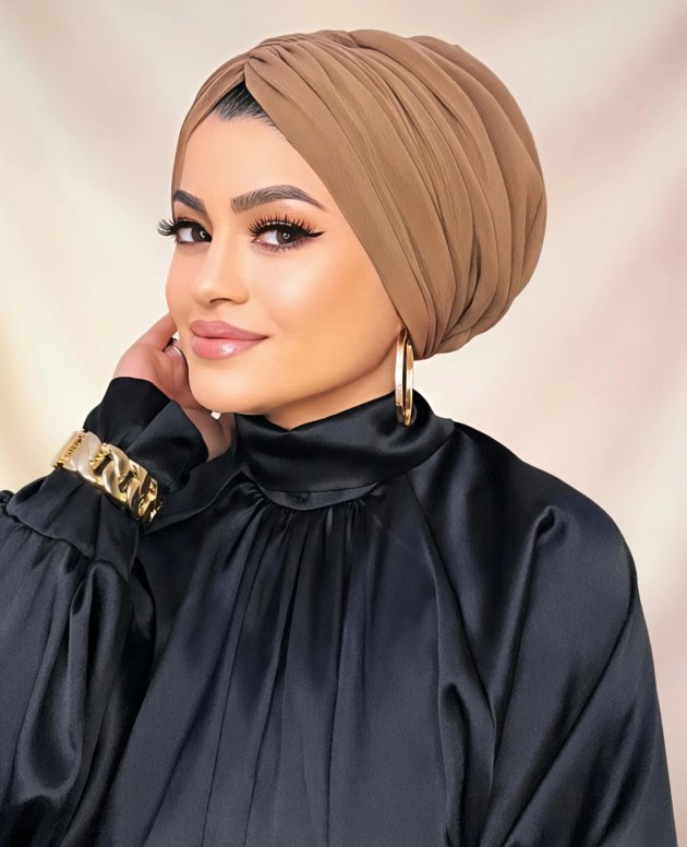 Sütlü Kahve Dolgulu Drapeli Bone