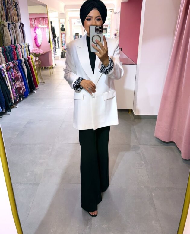 zebra-astarli-beyaz-ceket-tesettur-