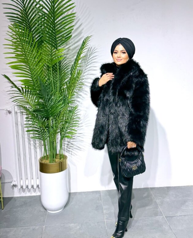 siyah-pelus-kurk-tesettur-kaban-