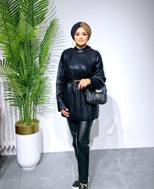 siyah-varakli-kazak-tesettur-simli-