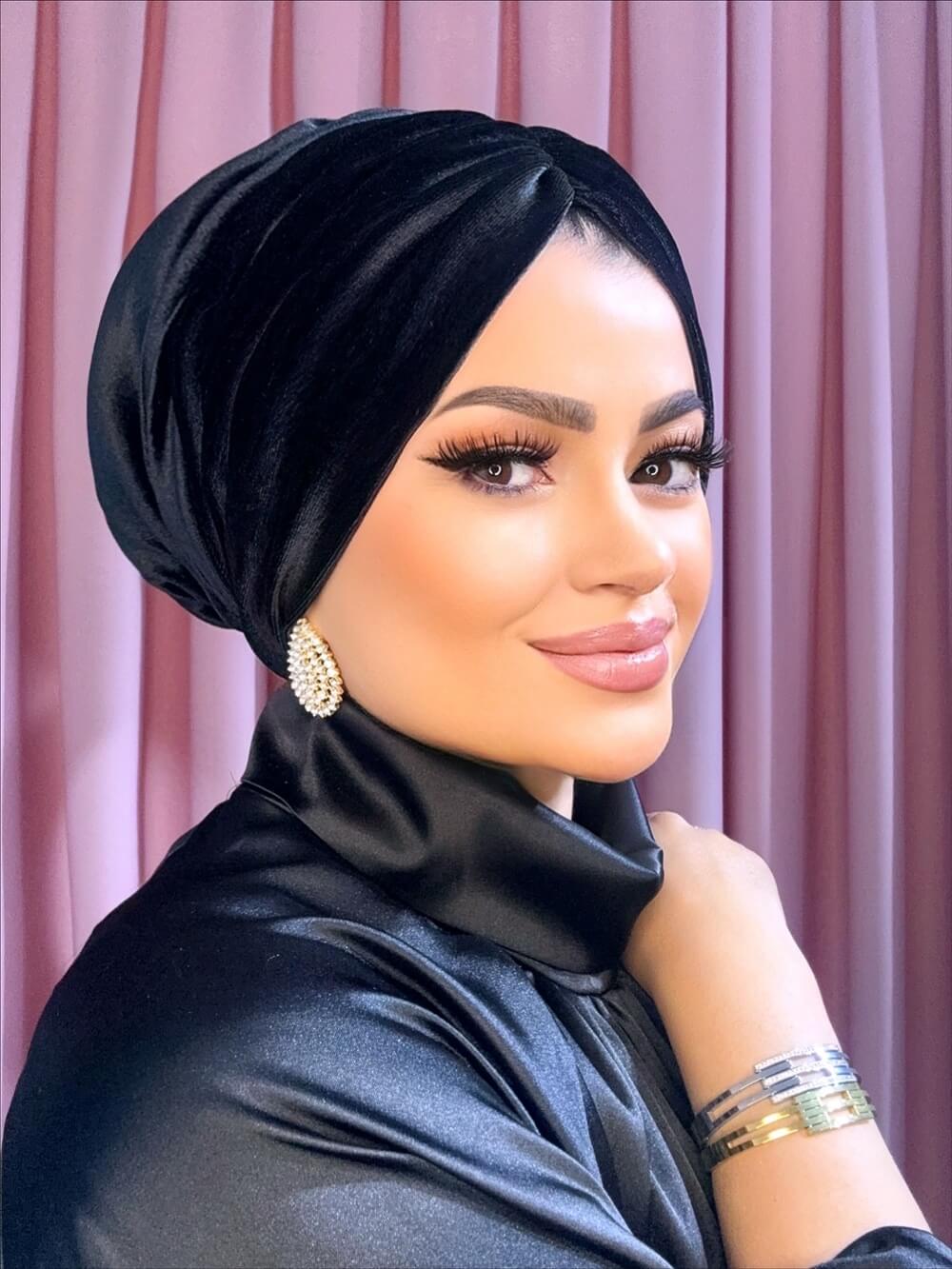 siyah-dolgulu-drapeli-kadife-bone-tesettur-dis-