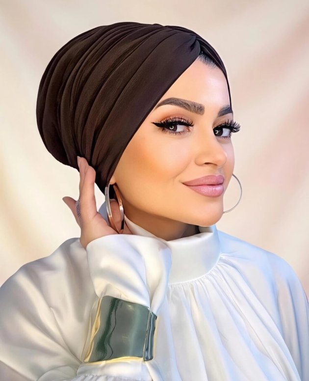 Acı kahve Dolgulu Drapeli Bone astarlı ve kayma ya